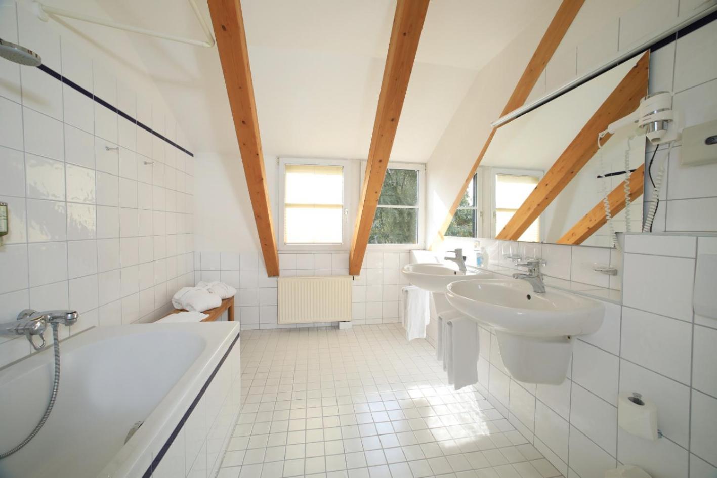 Landidyll Hotel Erbgericht Tautewalde Wilthen Luaran gambar